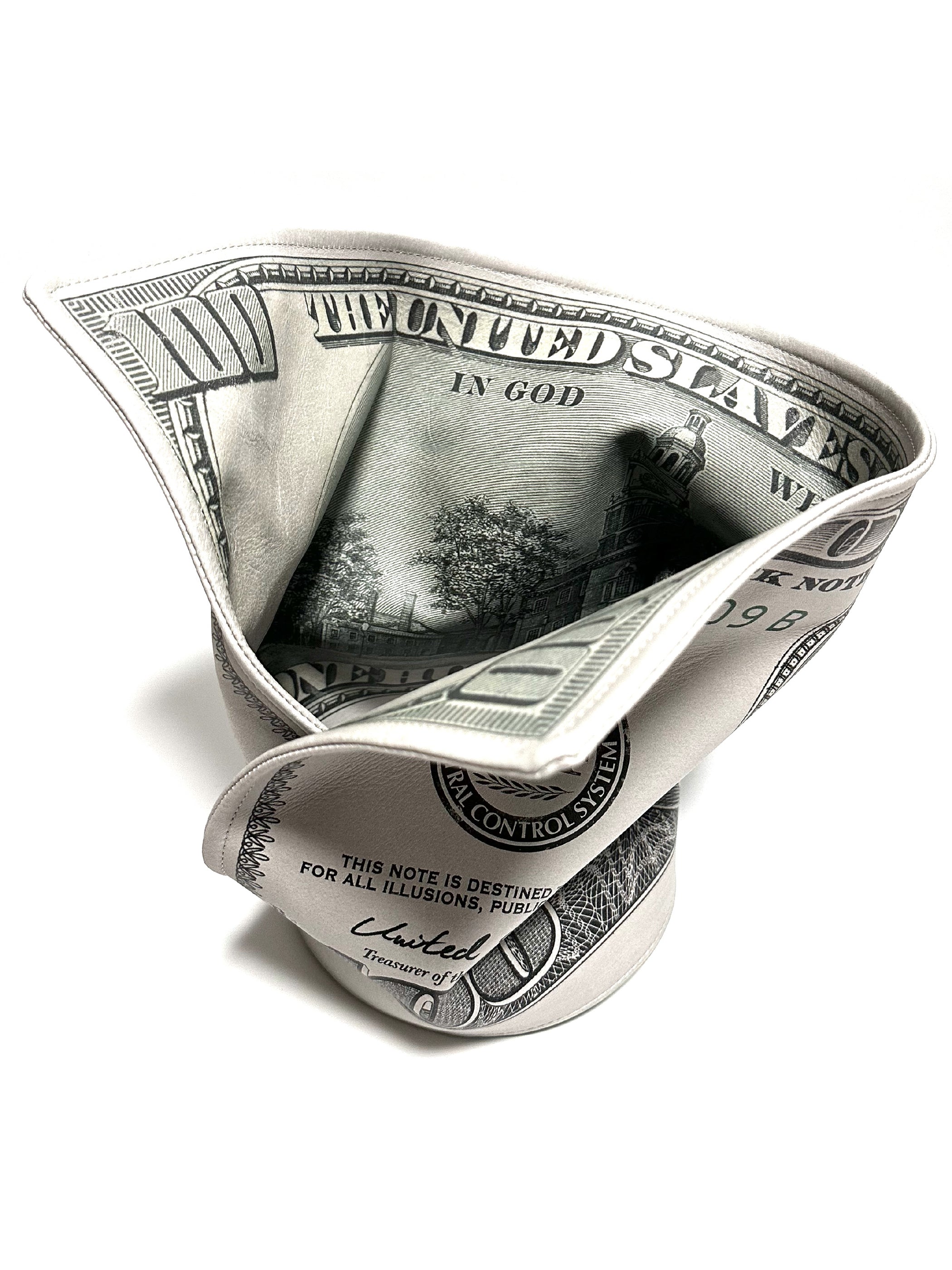 GRAVE OF VALUE